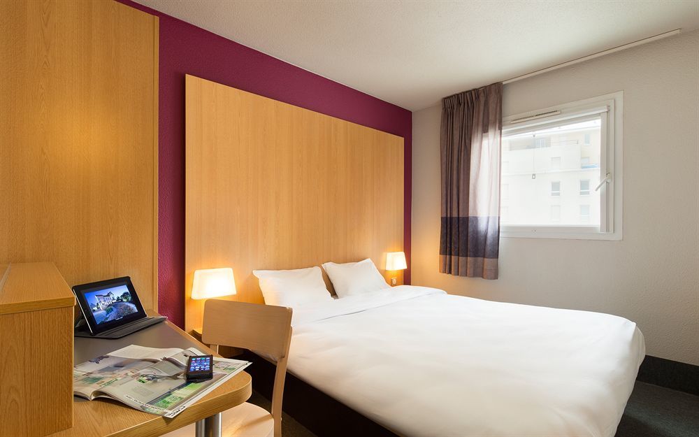B&B Hotel Cherbourg Bagian luar foto
