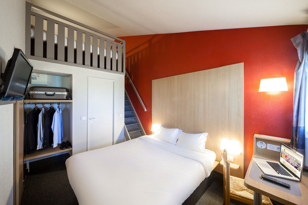B&B Hotel Cherbourg Bagian luar foto