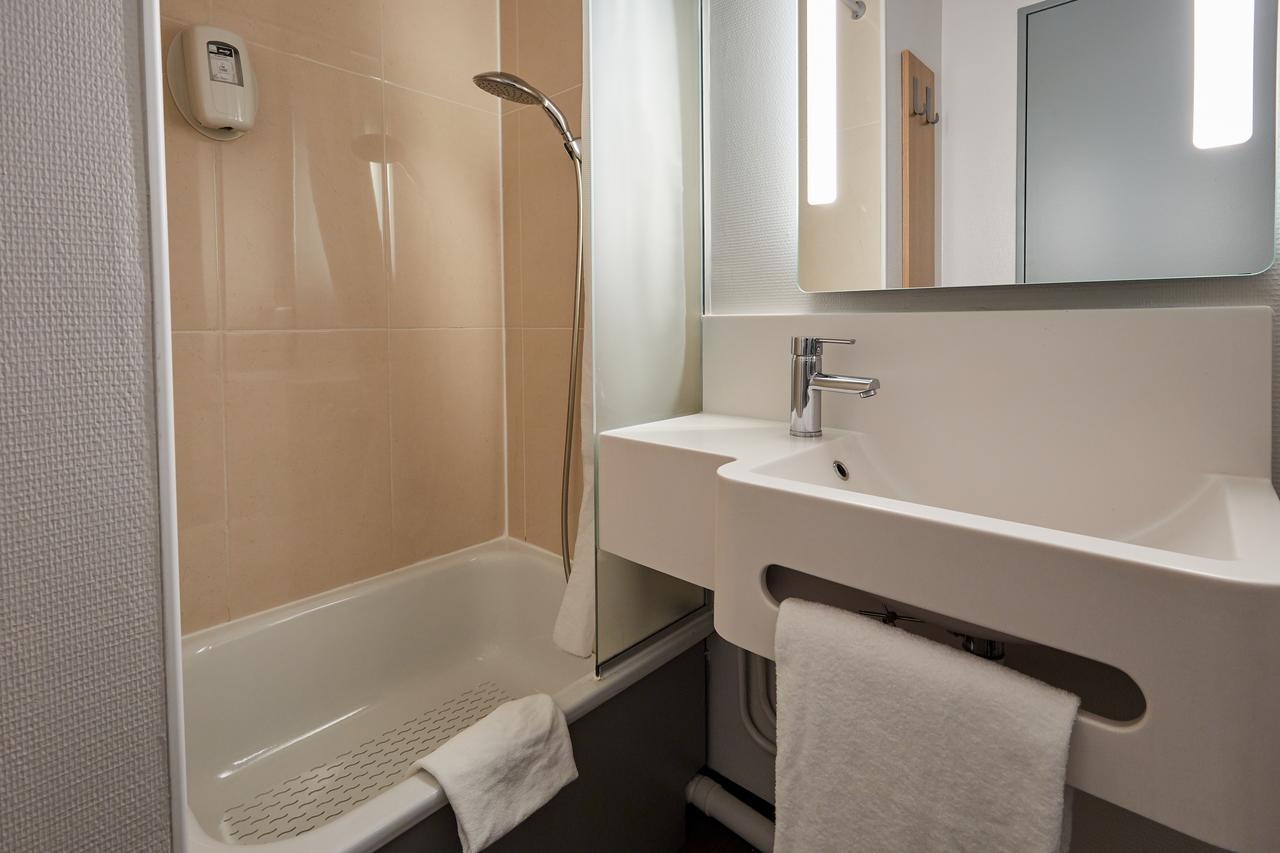 B&B Hotel Cherbourg Bagian luar foto