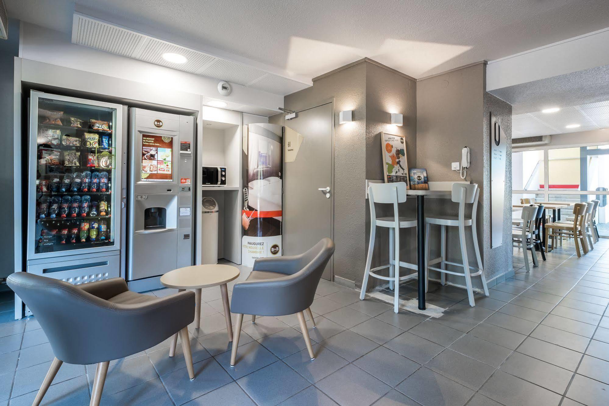 B&B Hotel Cherbourg Bagian luar foto