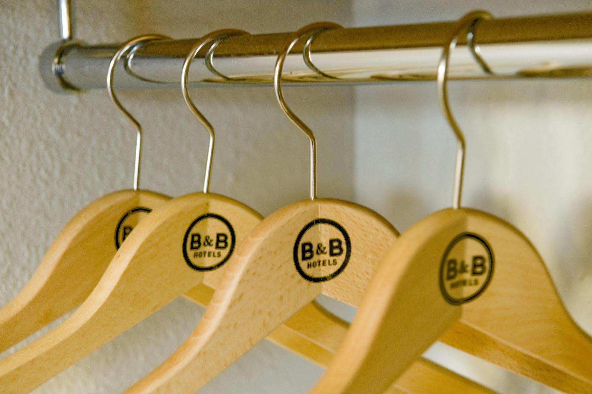 B&B Hotel Cherbourg Bagian luar foto