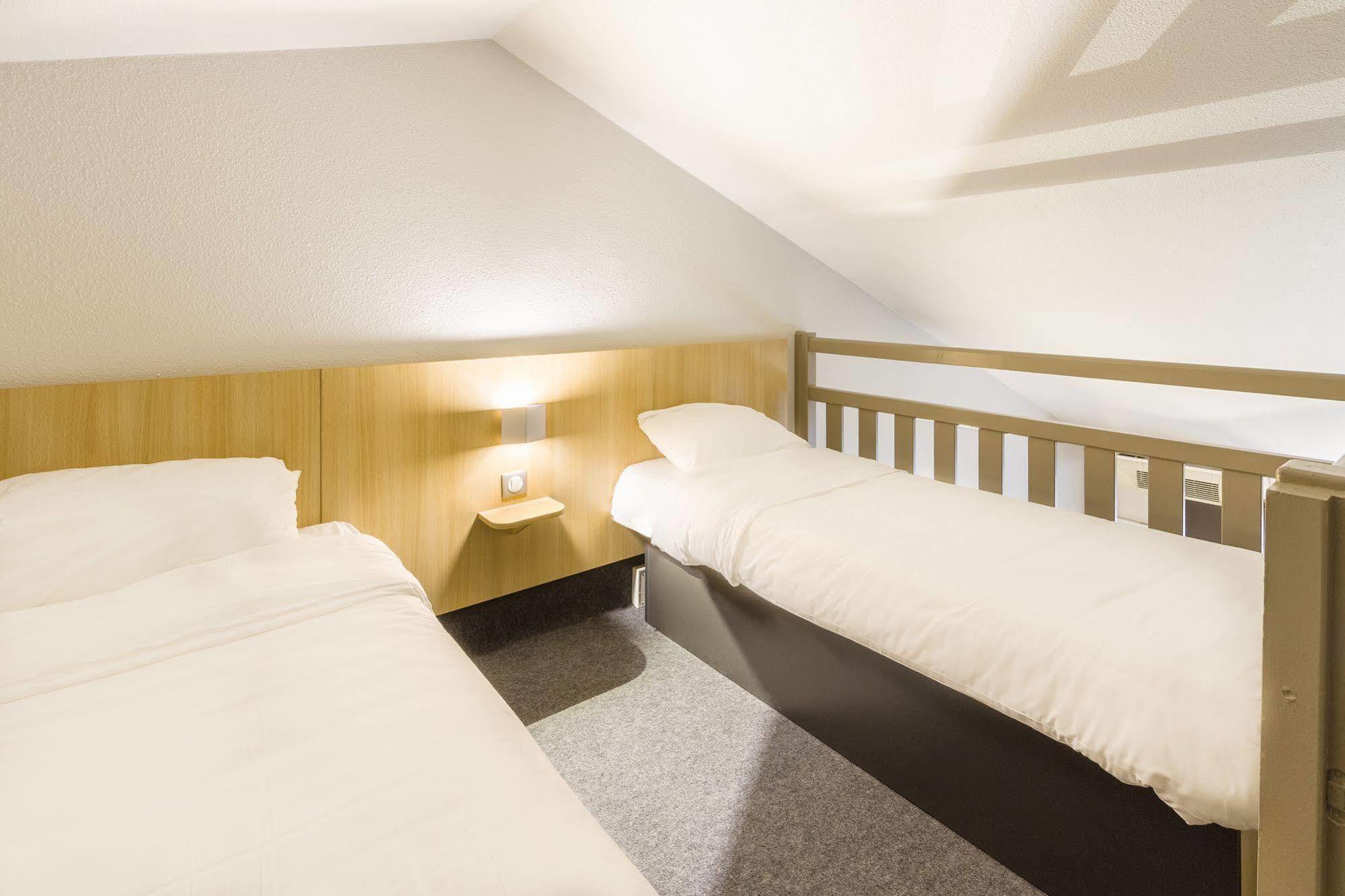 B&B Hotel Cherbourg Bagian luar foto