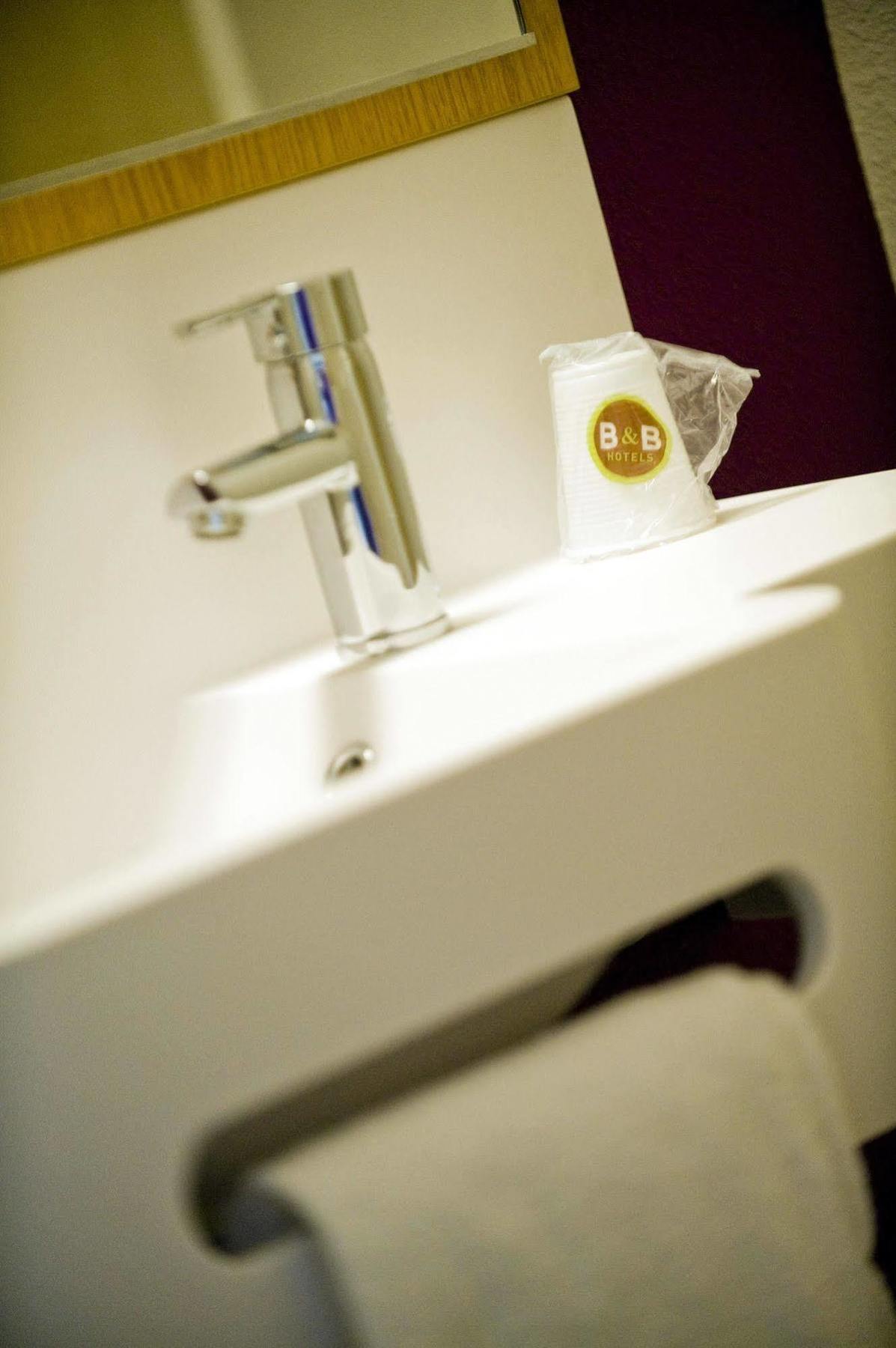 B&B Hotel Cherbourg Bagian luar foto