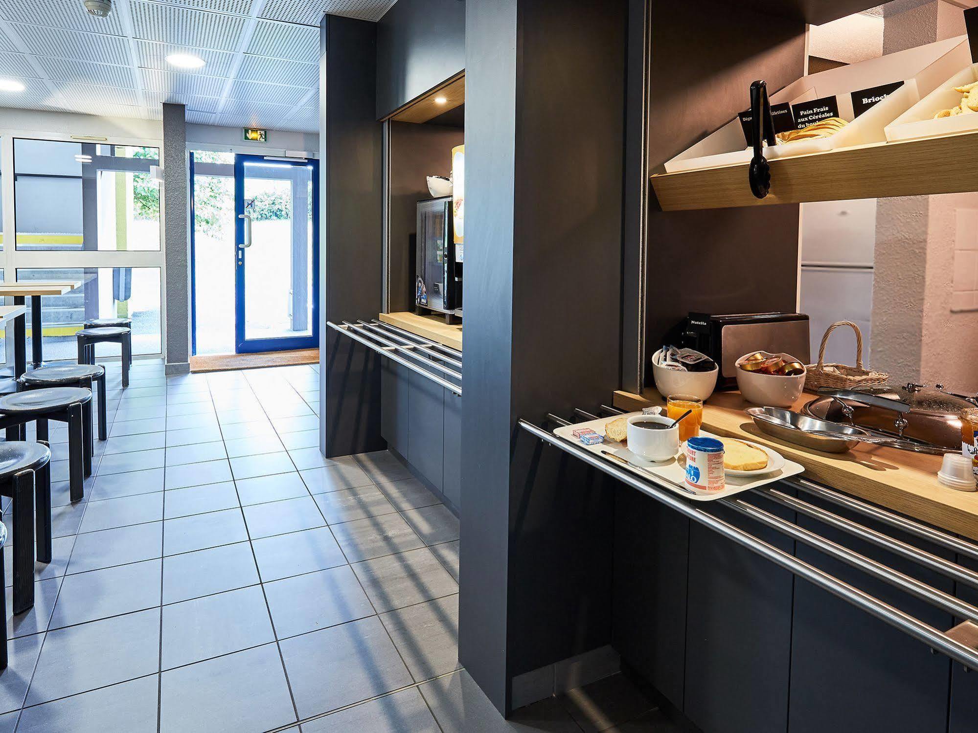 B&B Hotel Cherbourg Bagian luar foto