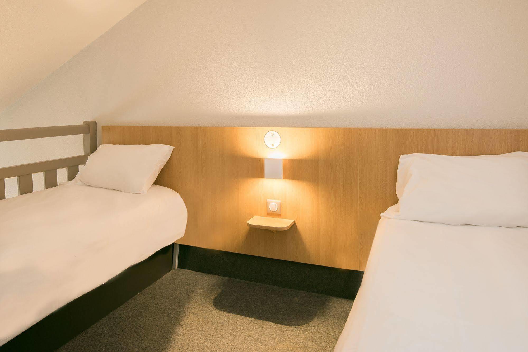 B&B Hotel Cherbourg Bagian luar foto